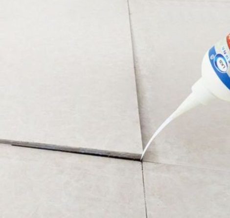 呼和浩特市瓷砖空鼓维修公司分享卫生间瓷砖脱落的原因可能有以下几点